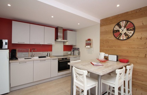 Mont-Dore Apartment | Spacious 1-Bedroom Apt with Terrace, 300m from Thermal Baths in Le Mont-Dore