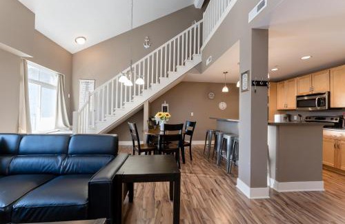 Grand Haven House | Spacious 1-bedroom condo in the heart of Grand Haven