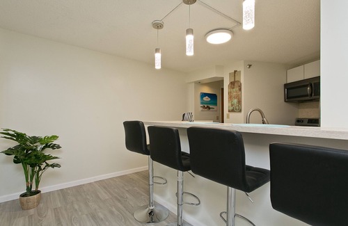 Downtown Honolulu Condo | Spacious 1-Bedroom in Downtown Honolulu - Perfect for Families and Travelers!