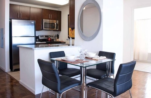 Hudson Exchange Apartment | Spacious 1BR | Gym | steps from PATH | near NYC | by GLS