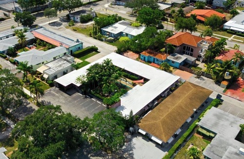 Downtown Hollywood Apartment | Spacious 1BR in Hollywood FL Pet-friendly, Parking