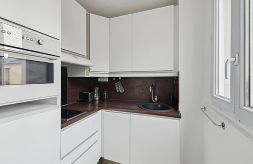 5th Arrondissement Apartment | Spacious 1BR In the Latin Quarter - Mouffetard