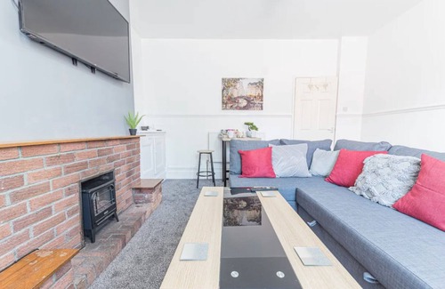 Barrow-in-Furness Apartment | Spacious 2 Bedroom Apartment