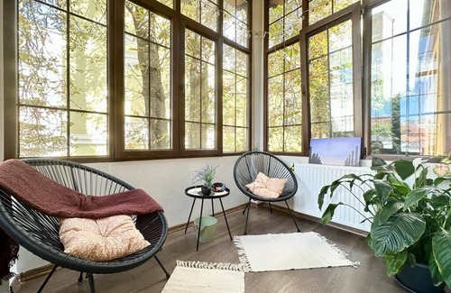 Bucharest City-Centre Apartment | Spacious 2-bed Flat with Balcony, in central Bucharest - Universitate