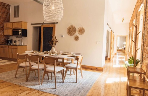 Johnson City Apartment | Spacious 2 Bed Loft in Johnson City