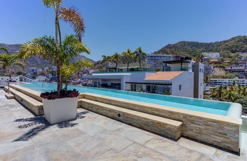 Puerto Vallarta Apartment | Spacious 2 bed 2 bath Romantic Zone Condo w/Pool
