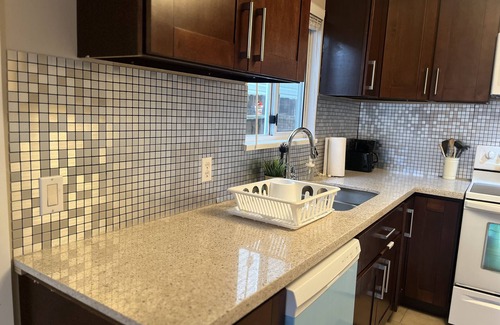 Port Coquitlam House | Spacious 2 bedroom suite