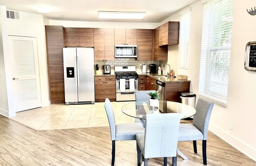 Marina del Rey Condo | Spacious 2 bedroom Venice beach condo