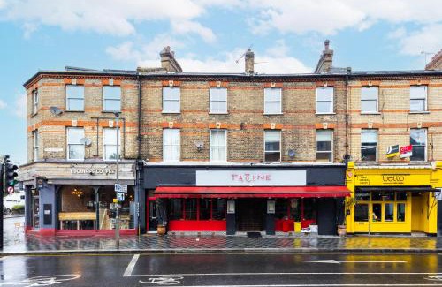 Balham Apartment | Spacious 2-Bedroom Apartment in Balham