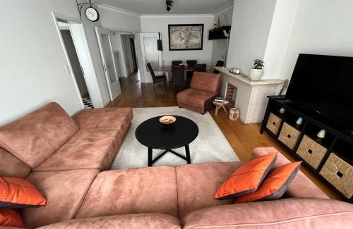 Ghent Apartment | Spacious 2 Bedroom App in the Center with Balcony