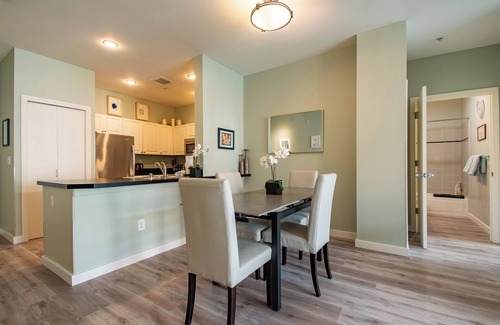 Belltown Condo | Spacious 2 Bedroom Condo with Pool!