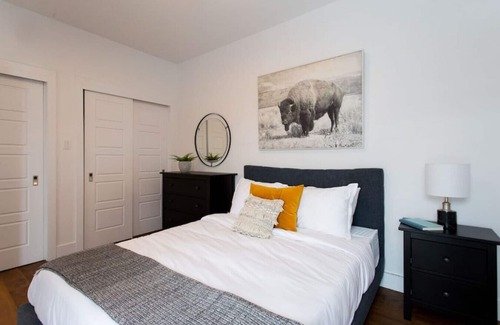 Little Italy Condo | Spacious 2 Bedroom Condo in Little Italy