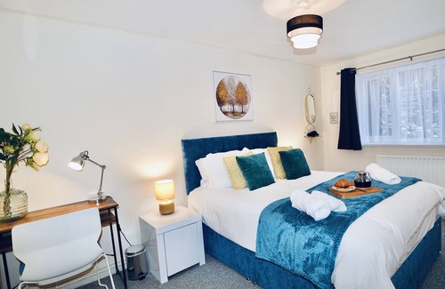 Maidenhead Apartment | Spacious 2 Bedroom Flat on Ground Floor