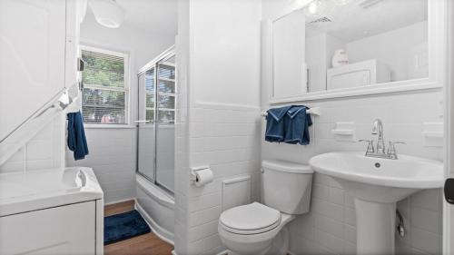 Myrtle Beach House | Spacious 2 bedroom just a 2 min walk to the beach!