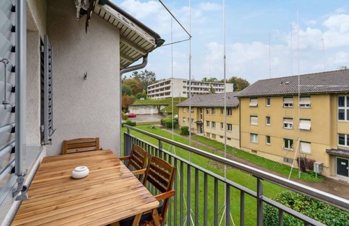 Center Apartment | Spacious 2-Bedroom Oasis in Oerlikon