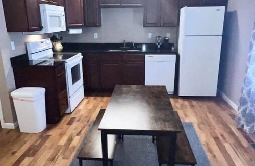 Guntersville House | Spacious 2 Bedroom Townhouse Near Lake