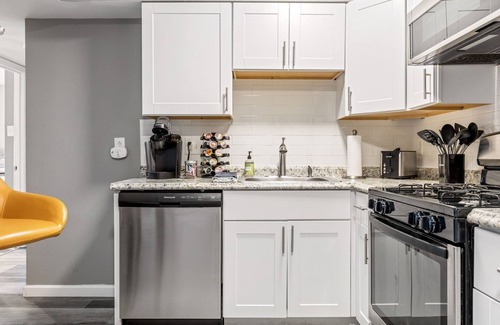 St. Charles Historic District Apartment | Spacious 2-Bedroom Near Main St by StayLage