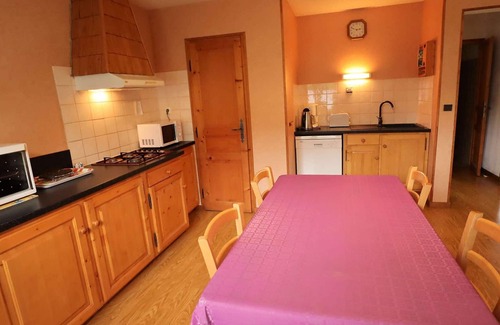 Areches Apartment | Spacious 2-BR Apartment for 4 in Heart of Arêches - Terrace, Parking & Ski Storage
