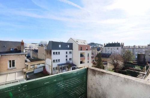 Tours Apartment | Spacious 2-room apartment in Tours