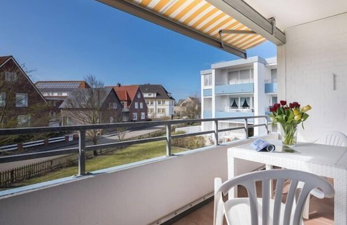 Norderney Apartment | Spacious 2-room vacation apartment in a well-kept complex with swimming pool in the house