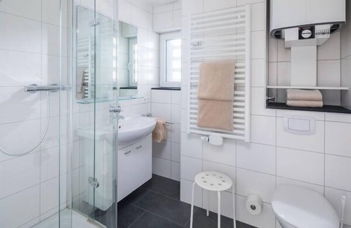 Norderney Apartment | Spacious 2-room vacation apartment in a well-kept complex with swimming pool in the house