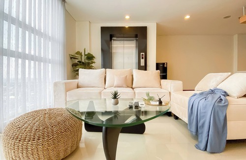 Setiabudi Apartment | Spacious 2Br Apartment With Private Lift At The Kencana Residence