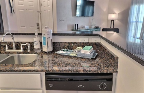 Gulf Shores Apartment | Spacious 2BR Condo - minutes to Beach & Foley Sports Complex