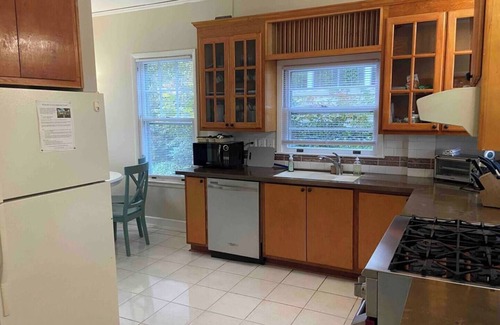 Durham Apartment | Spacious 2BR in Grand Old Home, Downtown Durham