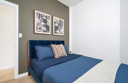 Palmerston Apartment | Spacious 2BR near UofT and College