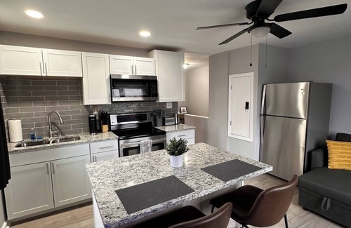 Olney-Oak Lane Apartment | Spacious 2BR Retreat in Philadelphia, Modern Comfort with Parking, Washer/Dryer