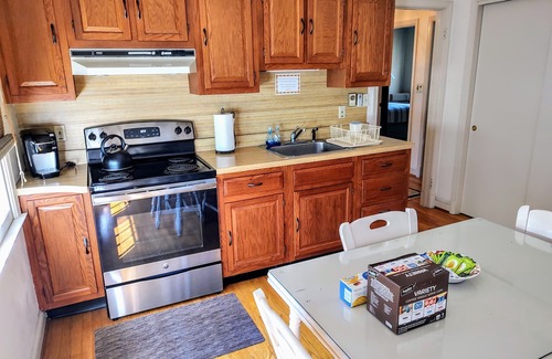 Annapolis Apartment | Spacious 2nd Floor Apartment, with its own entrance and off-street parking.
