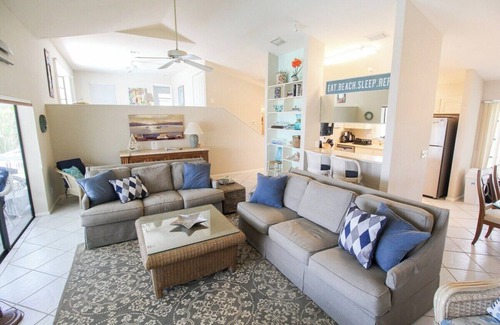 Murex Lakes House | Spacious 3/2 pool home on Sanibel Island | 10 min walk to beach - Lily Pad