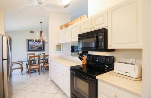 Murex Lakes House | Spacious 3/2 pool home on Sanibel Island | 10 min walk to beach - Lily Pad