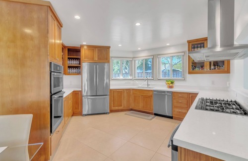 Carmel House | Spacious 3-Bedroom, Walk to Downtown Carmel-By-The-Sea!