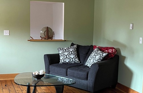 Richfield Springs Apartment | Spacious 3-bedroom apartment with WiFi, AC in Richfield Spring