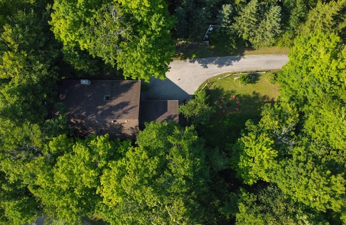 Owen Sound Cottage | Spacious 3 bed 4 bath private cottage with amazing lake view sleeps 6