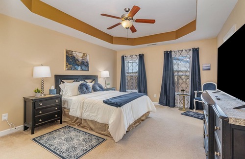 Apex House | Spacious 3 bed 4 bath with room for 8 in popular Apex, NC. Pet friendly!