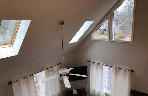 Albrightsville Ski Chalet | Spacious 3-Bedroom Chalet near Poconos!