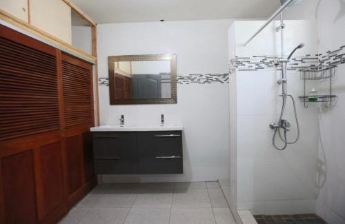 Marigot House | Spacious 3 Bedroom 2 Bathroom Marigot Home