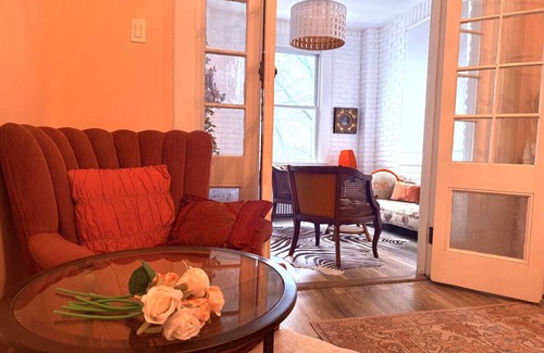 Union City Apartment | Spacious 3 bedroom apartment in lovely