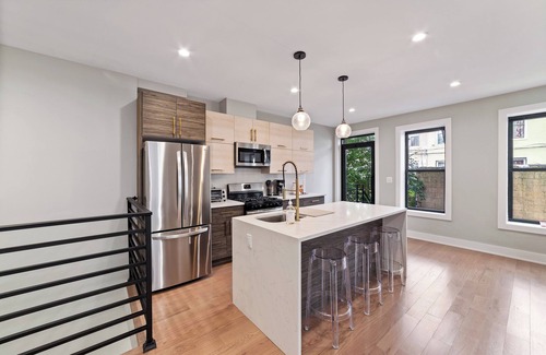 East Flatbush Apartment | Spacious 3-bedroom apartment with WiFi, AC in charming Brooklyn