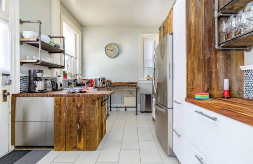 City Park Apartment | Spacious 3-bedroom apartment with WiFi, AC in charming Denver