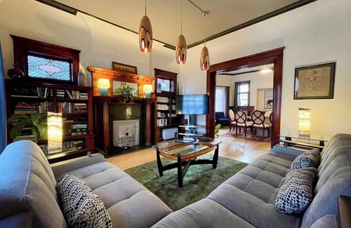 City Park Apartment | Spacious 3-bedroom apartment with WiFi, AC in charming Denver