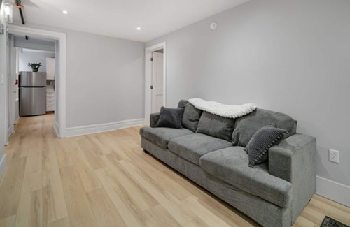 Collegetown Apartment | Spacious 3-bedroom apartment