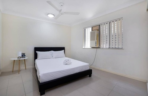 West End Apartment | Spacious 3 Bedroom apartment in St Lucia