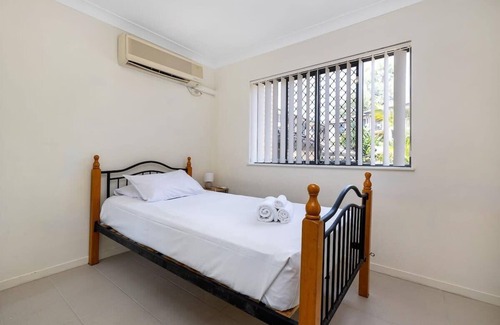 West End Apartment | Spacious 3 Bedroom apartment in St Lucia