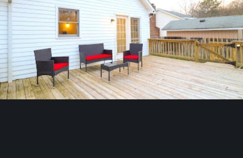 Woodland Hills House | Spacious 3 Bedroom Home Near Everything