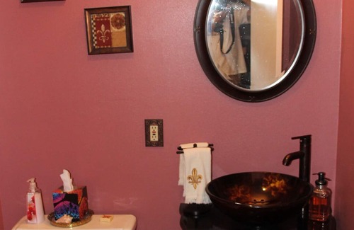 Metairie House | Spacious, 3 bedroom Townhouse for rent