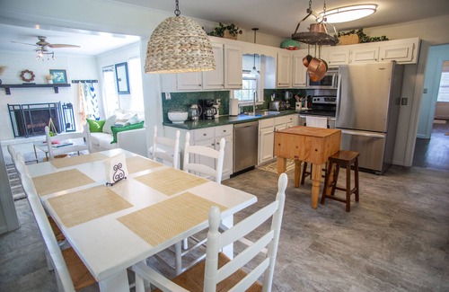 West Ashley House | Spacious 3 bedroom with pool in quiet neighborhood