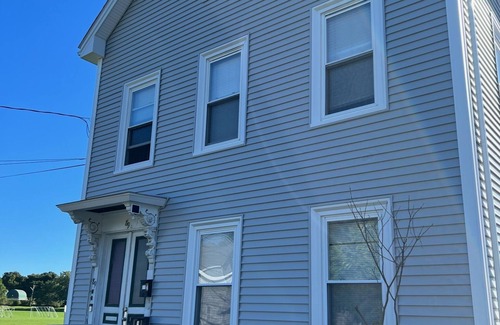Portland Apartment | Spacious 3 BR in Portland's Libbytown!